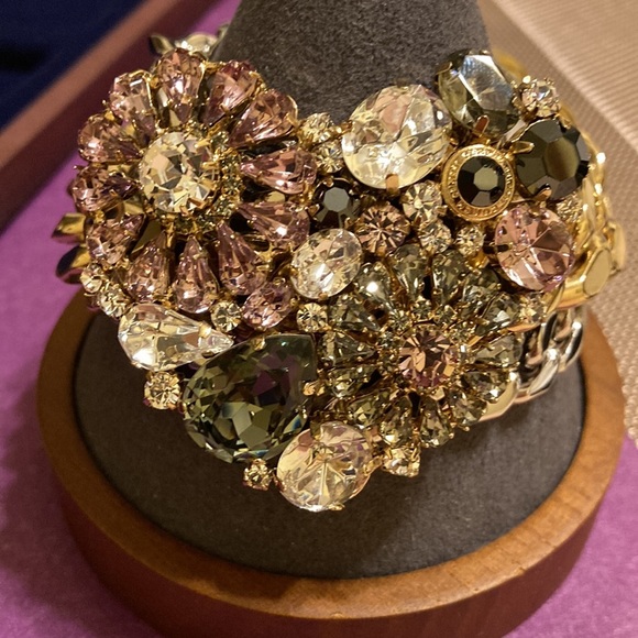 NWT Coach multicolored rhinestone heart pendant & silver/gold LG link bracelet - Picture 9 of 16